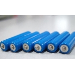 影響三元材料成本價格的兩大因素碳酸鋰和鈷。